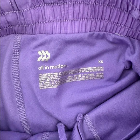 Light purple flowy liner shorts (right) - Picture 2 of 8